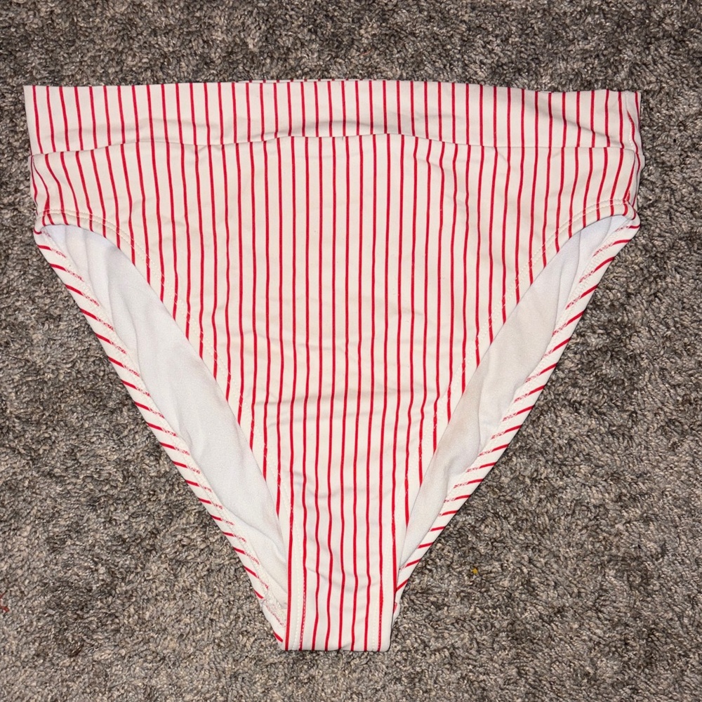 Xhilaration Cream Fabric Tag